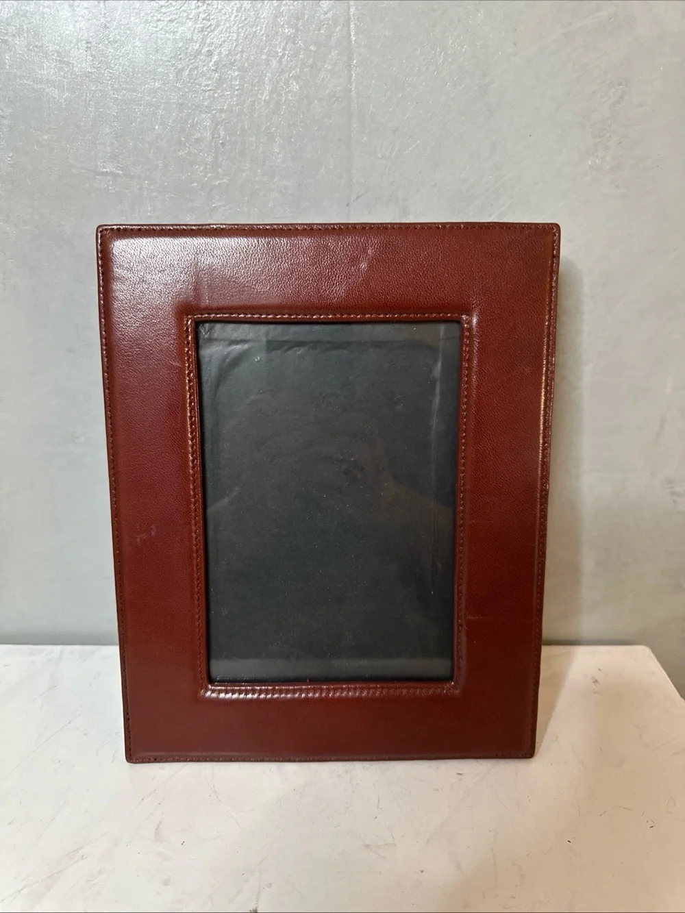 LEATHER PICTURE FRAME FITS 5X7